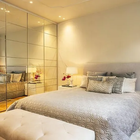 Appartement Oudezijds Voorburgwal Amsterdam 아파트